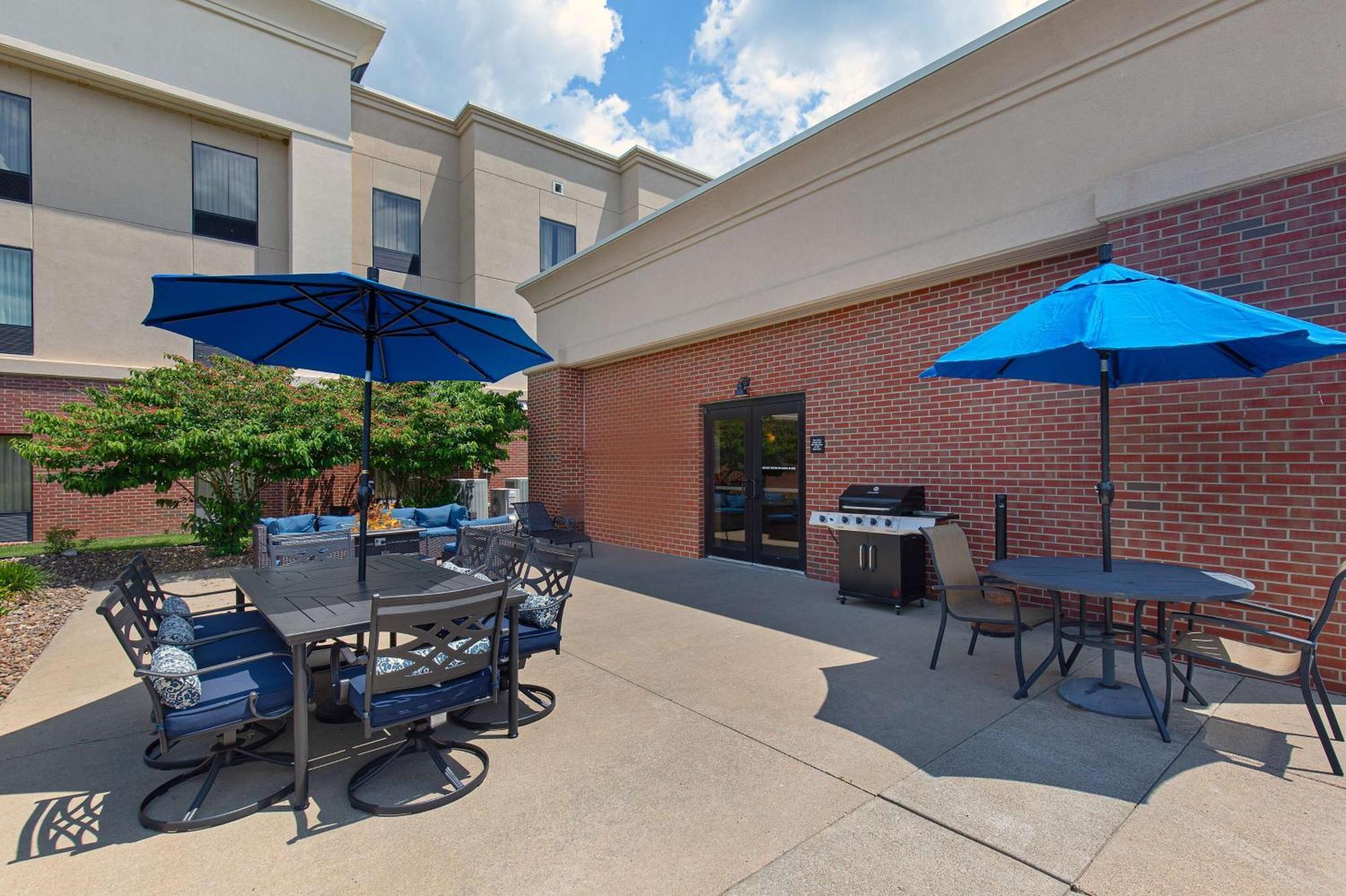 Hampton Inn & Suites Madisonville Exteriér fotografie