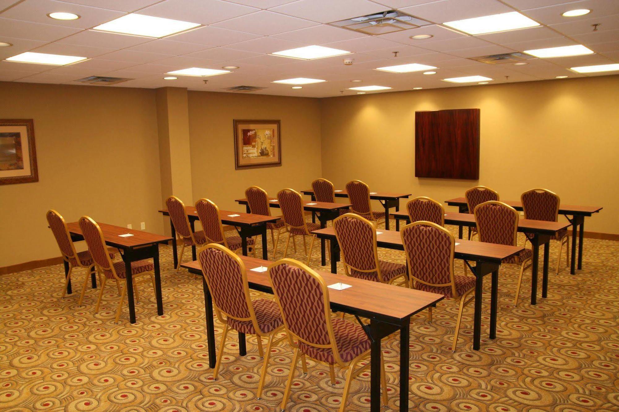 Hampton Inn & Suites Madisonville Exteriér fotografie
